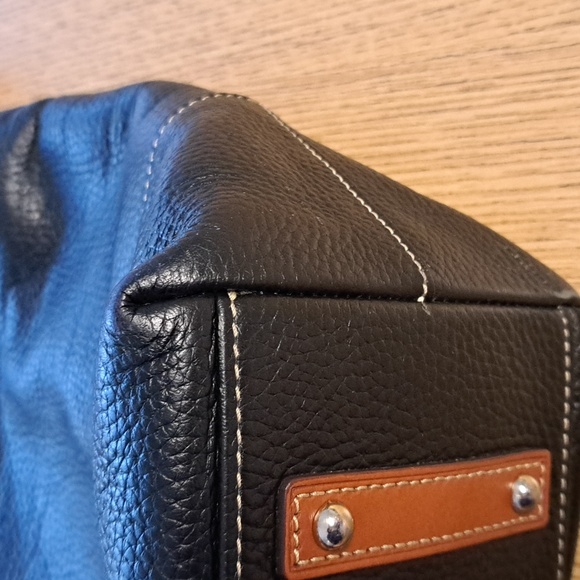  Dooney & Bourke Chelsea Shopper - Picture 8 of 16